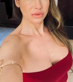 (214)997-5281 is ethnicity_Caucasianandoffers nuru massages, asian massage, bodyrubs in Dallas and available for service_location_outcallon rubrankings Welcome, I’m Gianna👸🏻

I have appointments available for well mannered, refined gentlemen who are looking for a professional massage experience with an attractive, well versed girl in the comfort of their own upscale space(home or hotel)
Could that be you?💆🏻‍♂️

With aromatherapy, spa music, hot stones, massage gun, and my masterful hands, 
I create a soothing environment for you to melt away all the days built up stress and tension✨

You can either choose to stay silent during your treatment or if you are in need of a friendly ear to listen to you, I have a psychology background and don’t mind helping you work through whatever issues life is throwing at you at the moment

I look forward to our session☺️

60 minutes $180 
90 minutes $280 
Cash only please 💵

☎️ OUTCALL ONLY (214)997-5281
Please call to make an appointment
Texting will not receive a response
Thank you for understanding

Available most days and times. Make an appointment ahead of time and I will make myself available to you

These pictures are of my own, they are real and recent. (Or session is free)
Please do not ask for more.

 *Sorry No AA
No Spanish
No Indian

