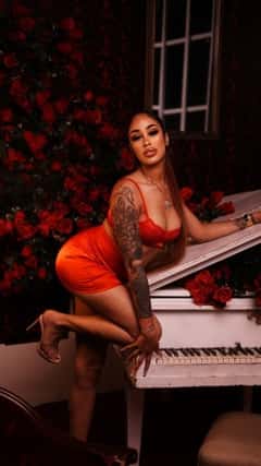 (305)489-1947 is ethnicity_Latinoandoffers nuru massages, asian massage, bodyrubs in Las Vegas and available for service_location_bothon rubrankings Beautiful gentlemen and couples!

I invite you into my world of sensuality. 

I am an open book and offer a variety of experiences. So no fear or judgment, just good times and good vibes.

Light screening for all new friends. I am 10000000% real and me! 

Please share an introduction of yourself for fast booking.

Meet soon!

XoXo