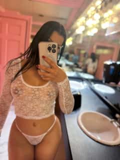 (945)545-9834 is ethnicity_Caucasianandoffers nuru massages, asian massage, bodyrubs in Dallas and available for service_location_incallon rubrankings Hello bebe my Name is Keren Available Today 
$120 for 15 minutes 
$200 for 30 minutes  
 Call me or Text me ❤️❤️🥰