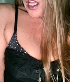 (312)469-0326 is ethnicity_Caucasianandoffers nuru massages, asian massage, bodyrubs in Chicago and available for service_location_bothon rubrankings Looking for something real? You found me!Sexy fun down to earth , laid back. Spending time with me is like a first date with the cool chick in college. Cocktail! Of course!Gamble? Yep!Smoke? ? I’m only looking to make a few new friends, bc once we meet we become on going regular friends…. 400 hrNO FETISHES NO BDSMCall me , let’s chat. 