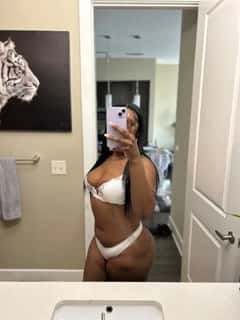 (404)994-0955 is ethnicity_Blackandoffers nuru massages, asian massage, bodyrubs in Atlanta and available for service_location_bothon rubrankings Hey soulmates im certified in body rubs. My sessions are for polite gentlemen only. Im skilled in various types of massages. Please shower before your session!! Light screening is required for my safety. 

Sensual massage 
30min 160/ hour 200

Nuru massage 
30min-180
Hour- 300
Outcall additional $40(must book an hour) 

Foot Massage 
$100

Massage types 
Stretching
Tantra 
Cuddling 
Edging 




