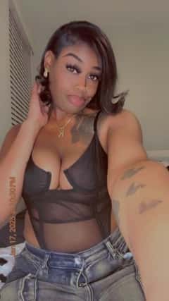 (602)529-6760 is 0andoffers nuru massages, asian massage, bodyrubs in Phoenix and available for service_location_bothon rubrankings Hey loves it’s Bambi new in town and ready to give nothing but good vibes ❤️can I rub your shoulders , can I help you have a better day 🥰🥰 serious inquiries only 
