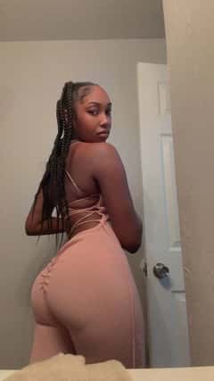 (405)881-0758 is ethnicity_Blackandoffers nuru massages, asian massage, bodyrubs in Oklahoma City and available for service_location_bothon rubrankings Come experience a Sensual Erotic Massage of a Lifetime with a soulsnatching toe curling experience laced with a Mind Blowing Experience You'll never forget ....