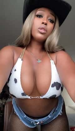 (404)394-4942 is ethnicity_Blackandoffers nuru massages, asian massage, bodyrubs in Austin and available for service_location_bothon rubrankings Hi I’m Cheyenne sweet and polite 👅 just the way you will love it💋can you **** with me tonight ,I want to fulfill your widest fantasies 👅😍 text or call +1 4043944942