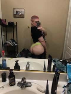 (689)270-4046 is ethnicity_Caucasianandoffers nuru massages, asian massage, bodyrubs in Orlando and available for service_location_bothon rubrankings Nasty and fun to be with........... 689-270-4046