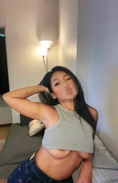 (832)569-3413 is ethnicity_Latinoandoffers nuru massages, asian massage, bodyrubs in Houston and available for service_location_bothon rubrankings Reflexology, nuru full boddy 