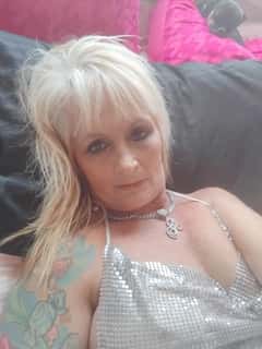 (405)361-1982 is ethnicity_Caucasianandoffers nuru massages, asian massage, bodyrubs in Oklahoma City and available for service_location_bothon rubrankings Need to relax and wind down with a very sexy, fun discreet girl give me a call. Very safe quiet atmosphere. You'll be glad you called. Looking forward to meeting you 