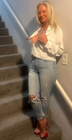 (945)402-6311 is ethnicity_Caucasianandoffers nuru massages, asian massage, bodyrubs in Dallas and available for service_location_bothon rubrankings Please text and do not call.  Please Text.

Hello Gentlemen, Kieva here as your ultimate MILF GFE companion. I’m fun, freaky, fetish friendly, and as a role play companion I am very well experienced. 

I am drama free and work alone.  My in-call is at a nice private and very quiet condo in North Dallas. I drive my own vehicle to my out-calls so please let me know where to park safely.

Text me your name with a few Provider references, and we can go from there. If you want to speed up the screening just shoot me a PM on eccie.net if have encounters there.(Kieva)
No AA under 40 years of age.

Please do not text me and say, “Hi are you available?”  Please text me your name and let me know that you are from RR.

QV-200
HHR-250
HR-300
90min.-400
Fetishes 150 extra
Out-call fee 60 extra