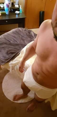 (312)967-1552 is ethnicity_Latinoandoffers nuru massages, asian massage, bodyrubs in Chicago and available for service_location_bothon rubrankings Chicago/Nwi Indiana kansas citySt. Louisincall/outcall locations.<br/><br/>Nothing past 11pm & Weekeends only<br/><br/>6'1 Tall Dark Thick/Fit Latino with Big Strong hands that can work off all your stress with but also be sweet and gentle if needed. I can cater to any of your requests and make your day that much better. I provide massage table if needed. I do not work with baby oil, i am the real deal and have different massage oils/lotions.<br/><br/>Full service massages. Text/snapchat: 312-967-1552 or Yourlatinpapii on SC<br/><br/>You will not regret my services.