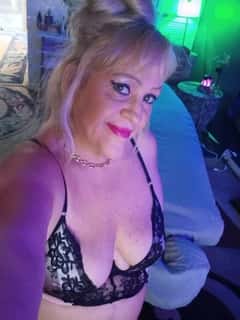 (380)283-9408 is ethnicity_Caucasianandoffers nuru massages, asian massage, bodyrubs in Columbus and available for service_location_incallon rubrankings Hi guys ? I offer the best relaxing massage in the world ? 
1hr sessions 
30min sessions 
Full body hot oil massage leave you so.relaxed and stress free ?
Please text me a good time for appointment only..
11am- 8pm 7days a week
................lets relax together?.......leave the stress at the door!!.......