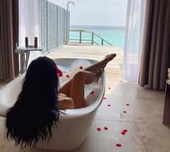(954)471-2755 is ethnicity_Latinoandoffers nuru massages, asian massage, bodyrubs in Miami and available for on rubrankings Private space, free parking, clean and safe—zero stress.