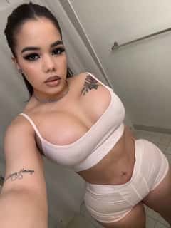 (773)923-9118 is ethnicity_Latinoandoffers nuru massages, asian massage, bodyrubs in Nashville and available for service_location_bothon rubrankings Hola mis amores soy nueva en la ciudad mis fotos son 100% reales , mi especialidad es complacer a los clientes , tengo los mejores precios y los mejores servicios , si lo que quieres en un servicio 100% llamame o mándame un mensaje , también podemos verificar para que veas que soy real te espero papi 