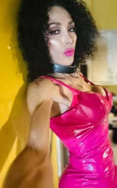 (630)229-1406 is ethnicity_Latinoandoffers nuru massages, asian massage, bodyrubs in Chicago and available for service_location_incallon rubrankings Hot Brunette girl  ready to make all your private fantasy into realty 