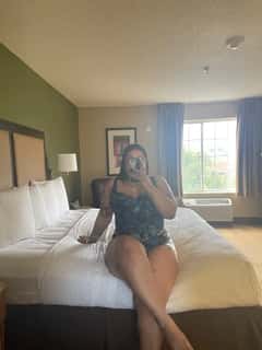(708)930-0441 is ethnicity_Latinoandoffers nuru massages, asian massage, bodyrubs in Chicago and available for service_location_bothon rubrankings Welcome to Heaven! My name is Liz, a young sexy thick Latina ready to play and have fun!*******************************My rates: INCALLSQV $100Half hour $200 Full hour $300 GFEhalf hour $300Full hour $400OUTCALLS: Half hour $300Full hour $400PAYMENT METHODS : - Cash preferred - Apple Pay- Venmo @ Heavenlylatinaa - cash app $Lloseehrdz NO ZELLECONTENT Feet pics 3 for $203 sex tapes for $303 solo tapes for $30Folder (over 10 videos) $75 FaceTime calls 10 mins $50Message me for my accurate availability SERIOUS INQUIRES ONLY (708) 930 0441 (WhatsApp is the same number)