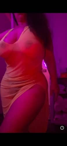 Enjoy life 💋its delicious 😋 with sexy curvy milf
