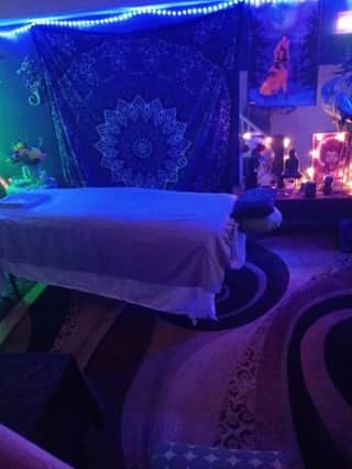 Leave the stress at the door..HOT ? Oil Massage 