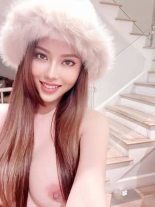 Alina Gorgeous Viet American ! REAL Pics !!