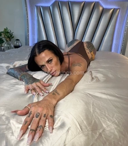 Miami BodyRubs Offered By (786)352-1810 | Bodyrubs (786)352-1810 is Caucasianand offers nuru massages, asian massage, bodyrubs in Miami and available for both on rubrankings Mistress De La Layla has been in the BDSM industry for 5+ years and is a skilled dominant. She finds intense pleasure in turning twisted fantasies into reality. As a natural dominate with impossibly high standards, her slim sexy physique will hypnotize you into submission. She can be sensual & seductive or controlling & cruel, satisfying your deepest desires and making you worship her as the Goddess she is.