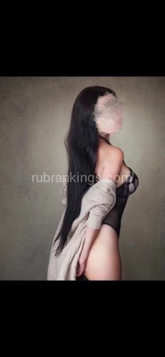 (773)220-5618 is Caucasianand offers nuru massages, asian massage, bodyrubs in Chicago and available for incall on rubrankings Russian Asian in town 
