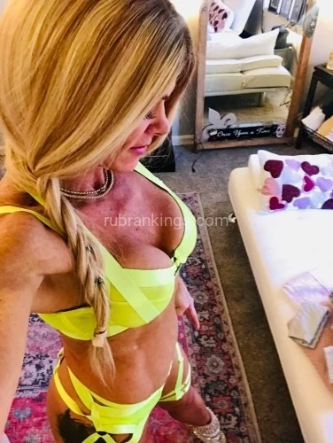 (502)797-8031 is Caucasianand offers nuru massages, asian massage, bodyrubs in Louisville and available for incall on rubrankings This is Viv @ Muse  massage we offer a full service gentleman‘s massage with deep tissue, full body showers  50 minutes 380.00 QV 250