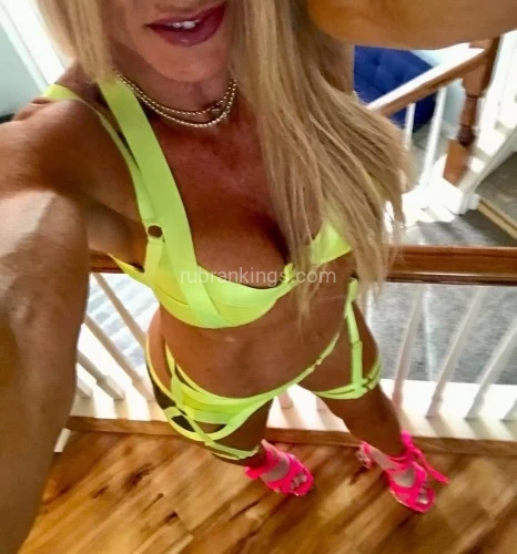 (502)797-8031 is Caucasianand offers nuru massages, asian massage, bodyrubs in Louisville and available for incall on rubrankings This is Viv @ Muse  massage we offer a full service gentleman‘s massage with deep tissue, full body showers  50 minutes 380.00 QV 250