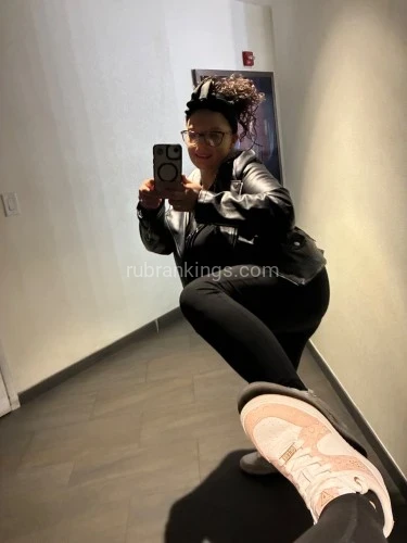 (615)544-9455 is Caucasianand offers nuru massages, asian massage, bodyrubs in Nashville and available for outcall on rubrankings My Name is Sarah I am 31 years old !!! Fun , open minded and very kind ! Never RUSH 
RUSH FREE ZONE 

200$- 30 mins
350$- 60 mins
 450$-90 mins
600$-120 mins

Sophisticated hands, sinful curves. Let me work the knots out of your shoulders while the rest of you hardens right where it shouldn’t. 30 minutes, 60, full-body—it’s all on the table. No rush. No questions. I promise you, once I’m done, you’ll feel like you’re floating… but still able to get hard enough to stand up.