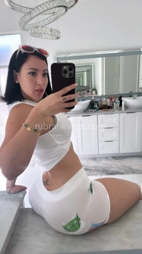 (561)605-0104 is otherand offers nuru massages, asian massage, bodyrubs in Chicago and available for both on rubrankings 🔥🍷🔥Real Natural limited-time fun offering ❄🐰LET'S MEET 🍷🍷Soft and Juicy🍷 👅INCALL OR OUTCALL👅 247 👅Availability No restrictions🚫 We will definitely have a lot of fun
Discretion is my priority so text me baby.
Reach me through my information below

WhatsApp : 9172561737