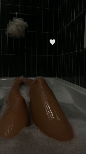 (619)854-6023 is Latinoand offers nuru massages, asian massage, bodyrubs in San diego and available for incall on rubrankings A full body massage where relaxation meets sensuality. 
Slow, continuous movements created to awaken deep sensations and guide you into a state of total pleasure and well-being 🥰🔥

30 min $180
45 min $200
1 hour $240
 
Your moment of pleasure and relaxation begins here — book now 😊
