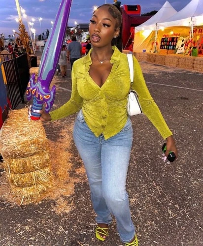 (435)360-1979 is ethnicity_Blackandoffers nuru massages, asian massage, bodyrubs in San Diego and available for service_location_outcallon rubrankings Im Tootsie like the candy I can promise you that you've never had a massage like mines before.

Im mature, responsible, and an experienced sweetheart. 

My touch will make you never forget me. I can take the stress out of your soul and take you to a magical world.

Outcall


Body-to-Body sensual massages 


Oils/lotion/music 

Contact me via text to book.
Come escape the world with me


Please don't text explicitly.
Donation is for sensual massages. More fun available.++
I will 100% verify by any means.
