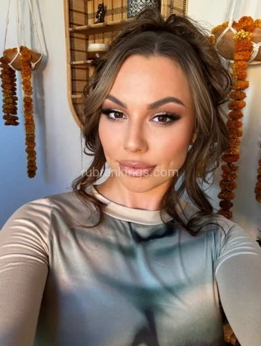 Houston BodyRubs Offered By (281)217-3269 | Bodyrubs (281)217-3269 is Caucasianand offers nuru massages, asian massage, bodyrubs in Houston and available for both on rubrankings Massage therapy school graduate with years of experience offering Nuru body-to-body, Tantra-inspired sessions, deep tissue massage, and sensual companionship, tailored to your needs in a relaxed, discreet, and luxurious setting.
INCALL available at my upscale private residence with off-street parking, shower facilities, soft mood lighting, warm oils, hot towels, and a professional massage table.
OUTCALL available to luxury hotels, resorts, and private residences with advance planning. I travel discreetly with all necessary equipment (terms apply).
SERVICES & RATES
• Basic Nuru Massage – 30 mins $150 | 60 mins $250
• Master’s Nuru Experience – 60 mins $400
• Deep Tissue Massage (Oil) – 60 mins $200
• Master’s Deep Tissue / FBSM – 60 mins $300
Appointments are scheduled in advance and time is reserved exclusively for serious, ready-to-book clients. Well-written messages receive priority.
📞 Contact Number: (281) 217-3269
📱 For swift reply & appointments, text on Signal: @EmilyC.80 or iMessage
I look forward to connecting.