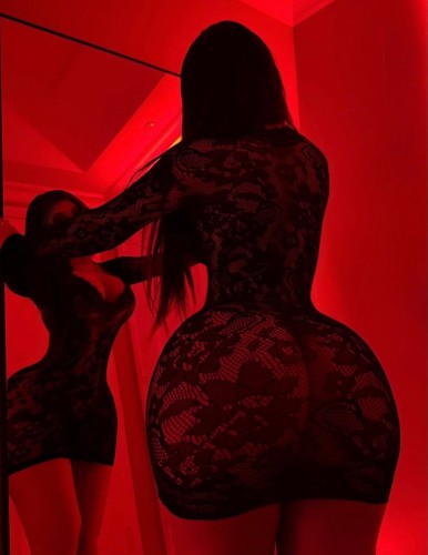 (623)512-6782 is Latinoand offers nuru massages, asian massage, bodyrubs in Phoenix and available for both on rubrankings Hey Handsome 💋Hola Amor💋
I’m Arianna💋
Cum bring your fantasies to life with a relaxing massage with a Young Big Booty Latina feel these Big NATURAL Titties on your face💦

⚜️623-512-6782 Call/Text 

⚜️30min $50, 45min $60, 1hr $80⚜️
*Plus Tips**
Cash Only/Solo Enefectivo
