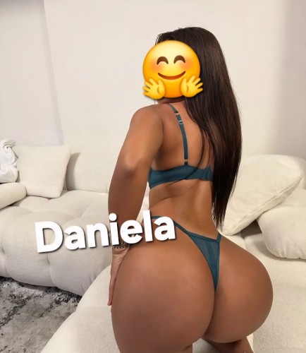 (713)816-4870 is Latinoand offers nuru massages, asian massage, bodyrubs in Houston and available for incall on rubrankings Soy Daniela una chica muy atractiva, mi cuerpo es completamente natural, soy muy profesional para realizar mis sesiones, me gusta hacer bien mi trabajo que tu quedes complacido para que regreses por más, trato a todos como reyes, todos aqui son bienvenidos. 
Reglas dentro de la sesión
No está permitido el uso del celular.
No cámaras. 
Debemos de ser respetuosos ambas partes.
Estoy seguro que después de mi sesión no volverás a buscar a otra terapista...haré q tu dinero   gastado halla valido la pena.