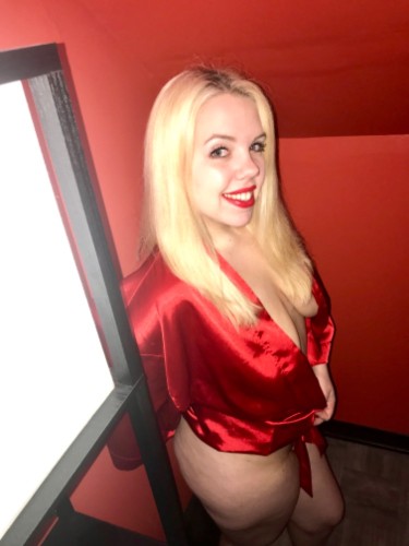 Las vegas BodyRubs Offered By (725)260-7365 | Bodyrubs (725)260-7365 is Caucasianand offers nuru massages, asian massage, bodyrubs in Las vegas and available for both on rubrankings Hey! I'm Annabelle!
I'm a small town girl, that likes to have fun in the city!! I’m friendly and love meeting new people! My upbeat and positive energy is very contagious!
I'm very energetic and I'll never get tired of making you feel good! I'll be your perfect stress reliever! I love to hear about your day and how I can make it better!