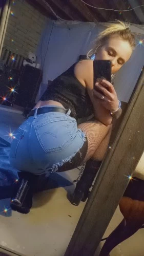 (555)555-5555 is ethnicity_Caucasianandoffers nuru massages, asian massage, bodyrubs in Salt Lake City and available for service_location_bothon rubrankings      Hey guys my name is B3lla              Come enjoy small soft hands rubbing you all over your body.   With sensual oil covering every inch of your body going deep in to the tissue's of your skin.  While you melt in deep relaxation mindset.       I promise the experience of the NURE massage will make you want to come back and do it all over again..            *I will need to be provided with a ride or Uber to you I HOPE I HEAR FROM YOU SOON?                     *P.S sorry guys I had the first digits wrong was off by one number.. 