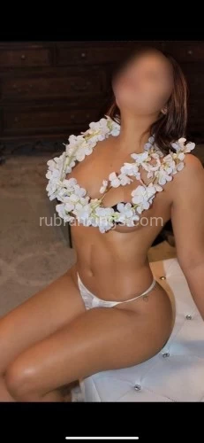 (609)800-3386 is Latinoand offers nuru massages, asian massage, bodyrubs in New york city nyc and available for both on rubrankings CAT, Sexy American/Dominican 23-year-old 5'4, 125lbs, open minded, friendly. Sensual erotic bodyrub sessions that will make you melt. Let me be your sweet escape! I am sweet and spicy and ready to give you an unforgettable experience. I am only visiting... So hit me up.Incall to me in Midtown east. Super clean comfy studio, or I can come to you.Competitive rates. Real and recent pics! Your pleasure is my priority.When you contact to book. Be ready for a short safety screening. KNOW the following...When you contact...you MUST provide...!. Definite time you want to book. 2. How long of a session. 3. Outcall or incall 4. Any additional add ons (like Nuru, tantric, prostate, shower with)