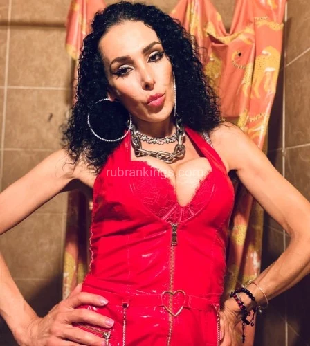 Chicago BodyRubs Offered By (630)229-1406 | Bodyrubs (630)229-1406 is Latinoand offers nuru massages, asian massage, bodyrubs in Chicago and available for both on rubrankings Sexy brunette bombshell