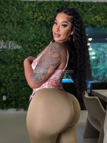 (312)275-2857 is Mixedand offers nuru massages, asian massage, bodyrubs in Houston and available for both on rubrankings Relaxing therapy special treatments. Come meet me for a great time