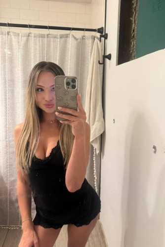 Ann arbor BodyRubs Offered By (810)449-0913 | Bodyrubs (810)449-0913 is 0and offers nuru massages, asian massage, bodyrubs in Ann arbor and available for incall on rubrankings I am available every day!
Let's get to know each other 😍
Come join me for full body rubs!
Upgrade menu options
Give me a call or text at any time!