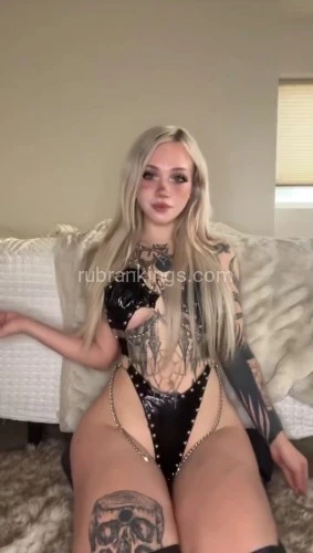 (971)363-4008 is Mixedand offers nuru massages, asian massage, bodyrubs in Columbia and available for both on rubrankings Hi, I'm Dixie, a licensed massage therapist with over 5 years of experience. I help clients find relief, relaxation, and restoration through tailored massage treatments. My journey started as a manicurist, where clients often praised my touch, encouraging me to pursue massage therapy. I love working with clients who've tried it all but still struggle with discomfort – there's nothing like seeing someone finally find relief after a session! Services include:
- Chronic back & neck therapy
- Swedish massage
- Neuromuscular therapy
- Sports massage
- Relaxation sessions
No upfront payment. Get in touch:
Call or Text: +1(971) 363-4008
Email: dixienewbould@gmail.com
Telegram/WhatsApp: (971) 363-4008
Website: https://dixies-massage-sessions.lovable.app/