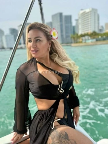 (561)579-2525 is Latinoand offers nuru massages, asian massage, bodyrubs in Miami and available for incall on rubrankings Hello gentlemen. My name is Karla, I am a beautiful Latina, pleasant and very beautiful. I like to enjoy loving and very hot encounters, I like fun and being good company... I will give you the best experience you have never had... call me I will wait for your call. I am very clean and nice place.
Me gusta todo tipo de encuentro con respeto y discreción.