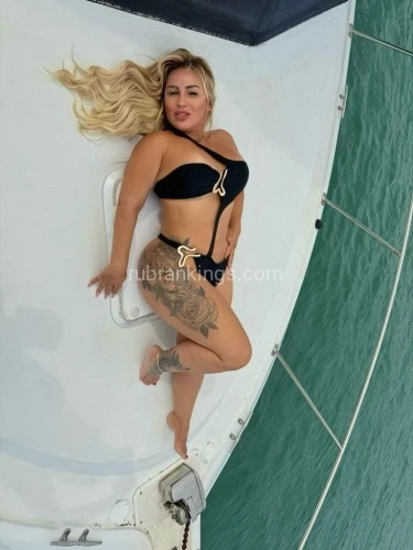 (561)579-2525 is Latinoand offers nuru massages, asian massage, bodyrubs in Miami and available for incall on rubrankings Hello gentlemen. My name is Karla, I am a beautiful Latina, pleasant and very beautiful. I like to enjoy loving and very hot encounters, I like fun and being good company... I will give you the best experience you have never had... call me I will wait for your call. I am very clean and nice place.
Me gusta todo tipo de encuentro con respeto y discreción.