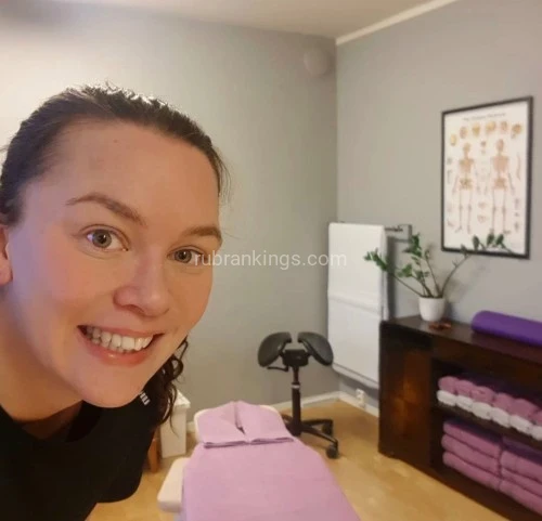 (765)228-9897 is Caucasianand offers nuru massages, asian massage, bodyrubs in Cleveland and available for both on rubrankings I offer full body traditional and Tantric massage.   VISIT ME IN MY APARTMENT    ALLOW ME TO GET THE KNOTS OUT AND FINALLY RELAX.    I PROVIDE AN ALTERNATIVE TO ASIAN SPAS, BODY RUBS OR TRADITIONAL MASSAGE CHAINS. I DO MASSAGE AND DO A BODY RUB. I AM LICENSED AND CERTIFIED.   YOU WILL LEAVE STRESS FREE!!!!!!!
MASSAGE RATES 60 MIN $200.00 90 MIN $250.00 
120 MIN $300.00

NOTICE-: I DON’T ACCEPT CASH AS PAYMENT.

TEXT FOR YOUR BOOKING IMMEDIATELY BECAUSE I HAVE TO SCHEDULE YOUR TIME OF APPOINTMENT ACCORDINGLY  MY MANTRIC MASSAGE COMBINES 60 MINUTES OF TRADITIONAL MASSAGE AND 60 MINUTES OF TANTRIC MASSAGE. ENJOY THE BEST!!!! DON'T SETLLE ON A BODY RUB DEEP TISSUE MASSAGE SWEDISH MASSAGE SPORTS MASSAGE HOT STONES   FULL BODY TANTRIC MASSAGE  

TEXT FOR BOOKING +17652289897

WhatsApp +17652289897

In my typical massage therapy session, you undress or wear loose-fitting clothing. Undress only to the point that you're comfortable. You generally lay on my table and cover yourself with a sheet. I will leave the room when you undress before the massage and when you dress after it. You can also have a massage while sitting on my full chair, fully clothed. I will perform an evaluation through touch to locate painful or tense areas and to determine how much pressure to apply.
MASSAGE BENEFITS: Reducing stress and increasing relaxation Reducing pain and muscle soreness and tension Improving circulation, energy and alertness Lowering heart rate and blood pressure Improving immune function.
Thanks, hope to see you for some real FUN 🤩