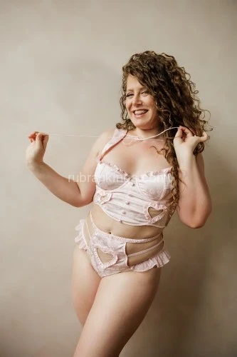 New york city nyc BodyRubs Offered By (917)748-9277 | Bodyrubs (917)748-9277 is Caucasianand offers nuru massages, asian massage, bodyrubs in New york city nyc and available for incall on rubrankings Alana is a sensual earth goddess who brings loving energy, heart felt presence, and a playful attitude to all of her interactions. She is trained in therapeutic bodywork, yoga, tantra, and energy work. Let her strong experienced hands unwind all your tension, uplift your spirit, and enthrall your senses. Each session is tailored to your unique needs and desires. She loves to play with all the elements of Eros from light and ethereal, nurturing and romantic, to primal and animalistic. Come be pampered in a luxury experience where you will be treated to deep holistic pleasure.
Rates
1hr 320
90 450
Call to book
Verification for new clients required
My assistant will help you set it all up
Day of appointments welcome