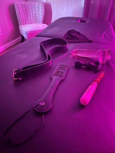 Nashville BodyRubs Offered By (731)203-2977 | Bodyrubs (731)203-2977 is Mixedand offers nuru massages, asian massage, bodyrubs in Nashville and available for incall on rubrankings I’m SERENITY , I’m sweet and full of fun. I would love to get you in for a visit, just text or call to book.
Located mins away from the airport.
-CLASSIC- HH/150 HOUR/200
-NURU- HH/200 HOUR/300
-BOUND TO DESIRE- 400/HOUR (60 minutes Tie & Tease) Indulge in 60 minutes of playful surrender as I guide you through a slow build-up of teasing and sensual touches. Using soft restraints and an intuitive approach, I’ll heighten your senses and lead you to a place you’ll never want to come back from!
**this is for entertainment purposes only. No lmt on site.
