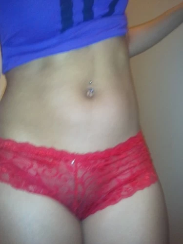 Seattle BodyRubs Offered By (206)225-7293 | Bodyrubs (206)225-7293 is 0and offers nuru massages, asian massage, bodyrubs in Seattle and available for both on rubrankings Hola, hi my King, Destiny here and I'm just what the doctor prescribed.
Want to experience, something new and different from the rest, well here I am babe. I love what I do, I enjoy what I do and I am passionate about my services. I enjoy meeting new people and also making life long genuine friends as well.
Let me massage and caress your stress away, with my warm, soft, sensual touch as we enjoy each other's company and time.
I am an easy going country gal, living in the city lol, I have a good heart, I'm very nurturing. I like to let things flow naturally and let our energy and bodies do the talking organically, then after that the rest is history.
I will never rush you or let you leave unsatisfied, your satisfaction is #1 guaranteed. I love older men as well, age is only a number, looks don't matter to me, or physical appearance, I love you just as you are.
Thank you to all my regular customers, y'all are the real Rock stars and superstars.
I am fair, reasonable, easy going and professional.
Come see why I call myself the #HEADQUEEN?
Thank you for your time and for reading my short but yet sweet bio.
have a blessed day, I look forward to meeting you.