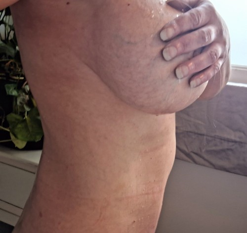 (502)888-6809 is Caucasianand offers nuru massages, asian massage, bodyrubs in Louisville and available for incall on rubrankings ⭐️I do not see anonymous clients⭐️

I'm Samantha, a trusted  provider in Louisville for  8+ years. My pictures are 100% real- no filters, no ai.

I offer bodyrub, fetish, kink, pegging,  domination, sexting, & VIP .   

Mon  thru Fri noon to 5 (some wkends same hours)

Join me  at my pivate in home studio in the beautuful Clifton area of Louisville. 

Text is preferred. 
I accept  cash, cash app, credit card and debit. 

THIS shouldn't need to be said but don't contact me at night.  Contact me the next day. Be a gentleman. 

I look forward to playing with you!
