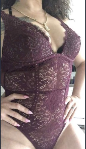 Raleigh BodyRubs Offered By (919)433-6117 | Bodyrubs (919)433-6117 is Latinoand offers nuru massages, asian massage, bodyrubs in Raleigh and available for incall on rubrankings Hi guys I’m Sexy Kelly and I’m located in the research triangle Park area Durham, I offer an erotic table massage for $160 or a VIP table massage for $300. I am located in a upscale private location very safe and discreet. I enjoy what I do and you will too. Serious inquiries only. 919-433-6117 100% independent 100% real pics