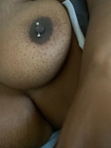 Columbus BodyRubs Offered By (614)992-0716 | Bodyrubs (614)992-0716 is Blackand offers nuru massages, asian massage, bodyrubs in Columbus and available for both on rubrankings Hey there handsome I’m available 24/7. I'm a Chocolate, Busty fantasy. I accept same day appointments short notice needed! You can come see me in the heart of downtown or I can come to you! Let me entice your mind and body let me caress your body with mine… I want to get you completely relaxed to get the best release. contact me @ 6149920716. FAST REPLIES AND PRETTY FEET, HMU TO GET A TREAT.