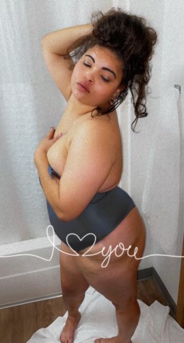 (580)609-7735 is Mixedand offers nuru massages, asian massage, bodyrubs in Oklahoma city and available for both on rubrankings Hey there gentlemen, my name is Royalty am I am here to aim to relieve all of your stress from work home or whatever the case may be but come and get this royal pleasure I feel like the KING that you are supposed to be treated So come and relax and rejuvenate ROYALTY                +1 580-609-7735