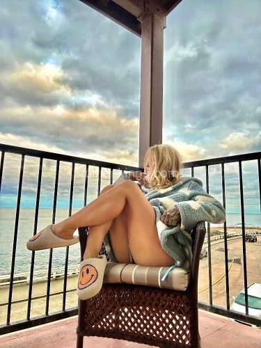 (206)533-4126 is Caucasianand offers nuru massages, asian massage, bodyrubs in Seattle and available for incall on rubrankings Valentina Loren
206-533-4126
(text only, no explicit texts please)

linktr.ee/Valentina_dreaming
lovelyvalentinaloren@gmail.com

www.Valentinalorenofficial.Com 

Location: 
White Center Neighborhood/ South Seattle
Beautiful and clean residential Incall studio with apple private parking and shower available. 

Hours:
10am-Midnight 


Donations and Reviews:

Sensual Mutual Touch Body Rubs:
Half Hour 260
Hour 360

Fantasy VIP (My most intimate offering):
Half Hour 400
Hour 500 

The Whole Shebang!
(just $100 more than the 90 minute VIP but with a body rub and two add-ons thrown in for free)

The Whole Shebang 90 Min 900
• Deliciously Naughty Body Rub
• Fantasy VIP
• 2 Free Add Ons


3 Hour Dinner and Dessert
2100

Over 15 years experience. 
Gorgeous French-Latina Sexy Sweetheart offering whole body healing and sensual  touch for upscale gentleman around the world. ?

No references, photo IDs, or work information are required—newcomers are always welcome. My goal is to ensure you feel completely comfortable from the start. I warmly invite gentlemen of all backgrounds, ages, body types, and sizes to join me for a relaxed and memorable experience.

*About Me*

As an experienced courtesan of over 15 years and a former nurse, I bring both elegance and warmth to our time together. Feminine, playful, and deeply caring, I ensure that from the moment we meet, you'll feel completely at ease. Whether we're enjoying an exciting evening out or indulging in sensual, intimate moments, I create a connection that is both genuine and memorable.

With a clean, healthy lifestyle, I always look and feel my best, and my fun-loving personality will ensure our time together is filled with joy and unforgettable experiences.

To schedule an appointment, you must provide via text or email (no phone calls):
•Name
•Age
•Day and time you wish to meet
•How long you wish to meet
•A 20% deposit is required for outcalls

No references, photos IDs, or work information required. Newbies are welc